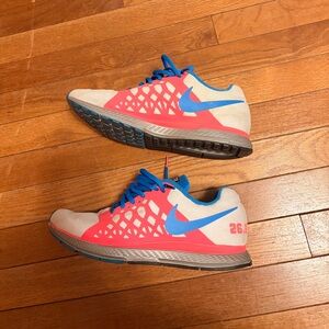 Nike Pink and Blue Sneakers Chicago Marathon edition